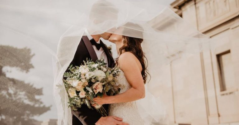 Weddings - Man And Woman Kissing