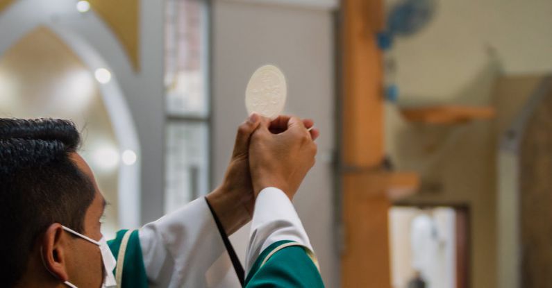 Hosting - Cuerpo de Cristo